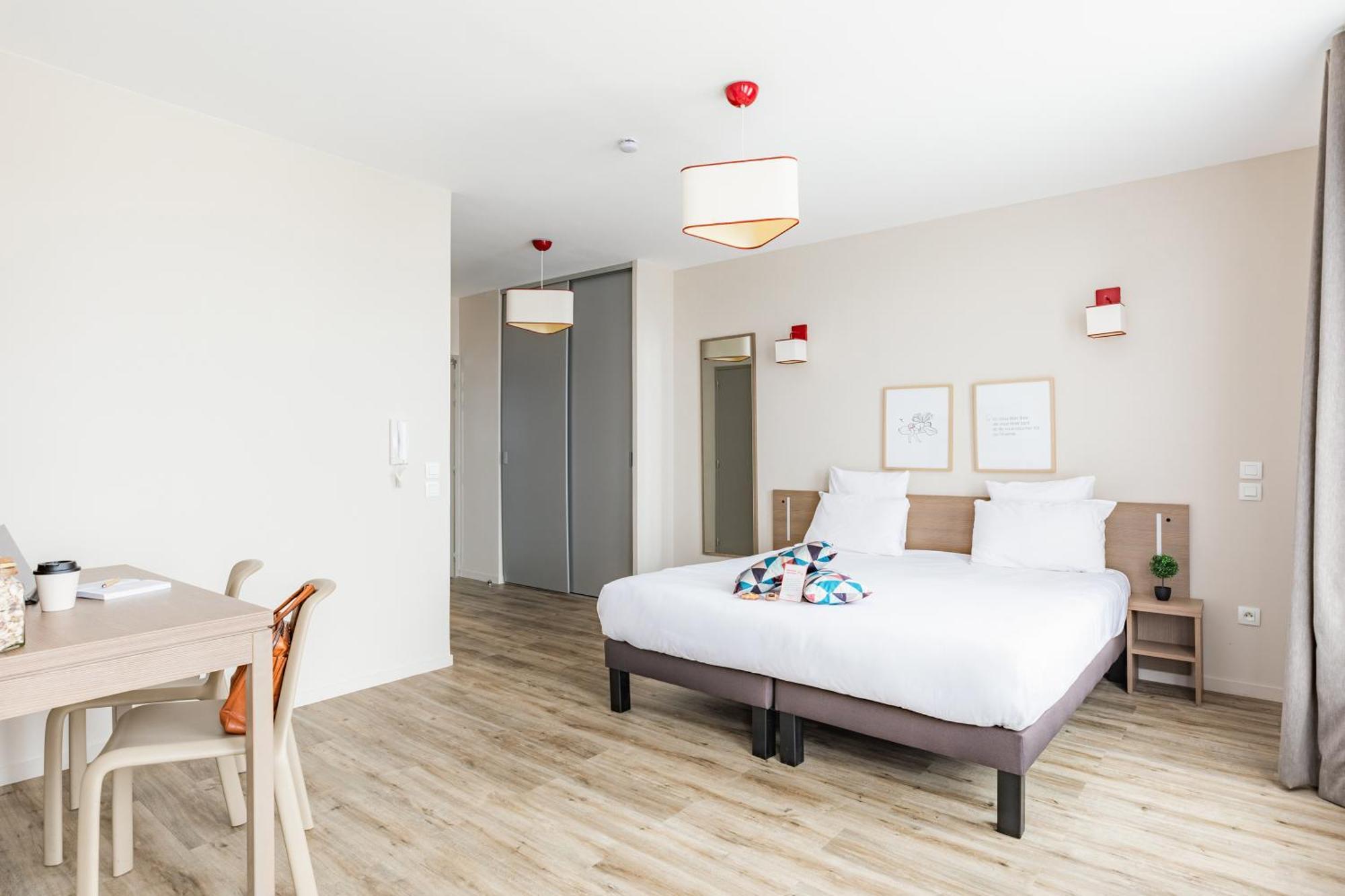 Superior Apartment